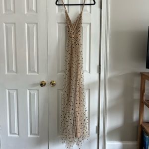 NWT: LUXXEL TULLE MAXI DRESS W/ GLITTER DOTS
NUDE S